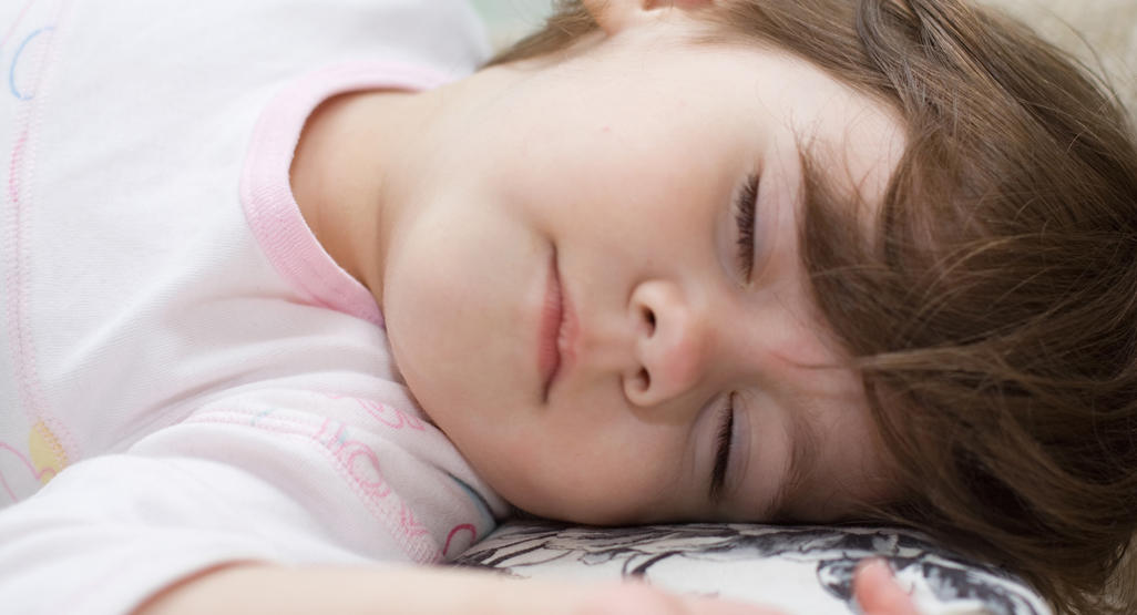 5 Penyebab Bayi Menggertakkan Gigi Saat Tidur dan Dampaknya 2 5 Penyebab Bayi Menggertakkan Gigi Saat Tidur dan Dampaknya_womanindonesia.co.id
