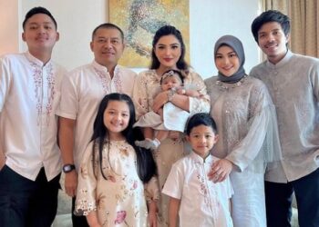 Mengintip Gaya Lebaran Ala 6 Selebriti Berikut Ini_womanindonesia.co.id