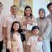Mengintip Gaya Lebaran Ala 6 Selebriti Berikut Ini 14 Mengintip Gaya Lebaran Ala 6 Selebriti Berikut Ini_womanindonesia.co.id