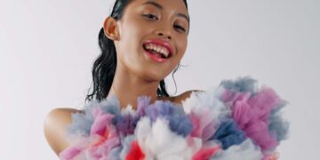 Kisah Inspiratif Nafa Salvana Yasmin, Sang Model Internasional_womanindonesia.co.id