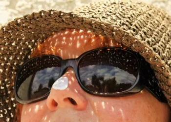 Bahaya Pemakaian Sunscreen dengan SPF di Atas 50_womanindonesia.co.id