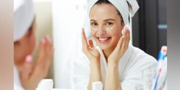 Kebiaan menggunakan skincare bisa membuat kulit sehat - Womanindonesia.co.id