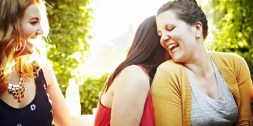 8 Manfaat Tertawa Bagi Kesehatan Fisik dan Mental_womanindonesia.co.id