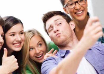 6 Tips Membangun Hubungan dengan Pasangan Ekstrovert_womanindonesia.co.id