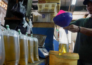 Ilustrasi Minyak - Womanindonesia.co.id