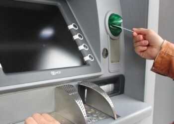 13 Tips Hindari Penipuan Skimming Agar Uang di ATM Aman_womanindonesia.co.id