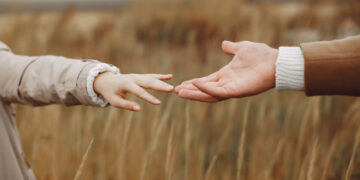 4 Plus Minus Membangun Kembali Hubungan dengan Mantan Kekasih_womanindonesia.co.id