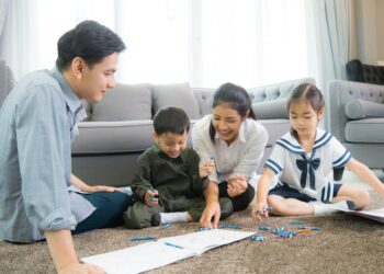 Pengasuhan Bersama Optimalkan Tumbuh Kembang Anak di Masa Transisi_Womanindonesia.co.id