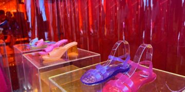 Tak Hanya Ramah Lingkungan, Sandal Jelly Ini Beraroma Wangi Hingga 2 Tahun_womanindonesia.co.id