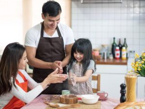 Happy Weekend! Ini 7 Tips Isi Waktu Libur di Akhir Pekan Hempas Suntuk 2 Tips libur di akhir pekan di rumah - Womanindonesia.co.id