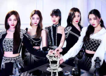 "CHECKMATE" Album ke-4 ITZY Melampaui 700.000 Saham Pre-Order_womanindonesia.co.id