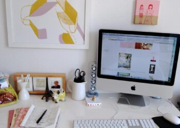 4 Inspirasi Menata Meja Kerja Agar Lebih Bersemangat_womanindonesia.co.id