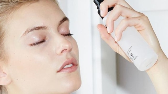 8 Tips Makeup Kantoran Agar Tidak Menor 6 8 Tips Makeup Kantoran Agar Tidak Menor_womanindonesia.co.id
