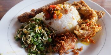 Liburan Ke Bali? Simak 5 Rekomendasi Tempat Sarapan yang Populer_womanindonesia.co.id