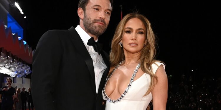 Mengintip 7 Gaya Make Up Jennifer Lopez_womanindonesia.co.id