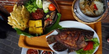 6 Rekomendasi Rumah Makan Sunda yang Terkenal Enak_womanindonesia.co.id