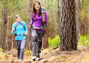 4 Ide Outfit Saat Mendaki Gunung_womanindonesia.co.id