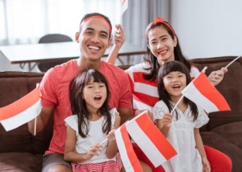 8 Cara Mengenalkan Anak Cintaan Tanah Air_womanindonesia.co.id