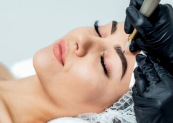 4 Pro dan Kontra Pakai Tato Alis_womanindonesia.co.id