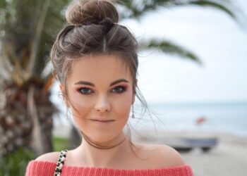 12 Inspirasi Makeup Saat Liburan Ke Pantai_womanindonesia.co.id