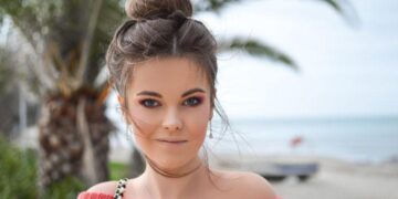 12 Inspirasi Makeup Saat Liburan Ke Pantai_womanindonesia.co.id