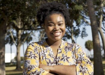 Dipecat Hingga Terlilit Utang, Carlina Williams Bangkit dengan Rp 72 Ribu_womanindonesia.co.id