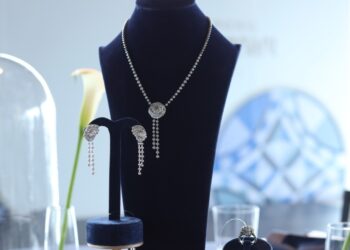 Keindahan Blue Sapphire Dalam Koleksi Azure Collection_womanindonesia.co.id