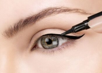 4 Produk Make Up Fokus Percantik Alis dan Mata_womanindonesia.co.id