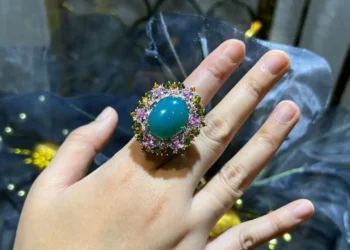 Eksotik, Perhiasan Permata Khatulistiwa Siap Dipamerkan_womanindonesia.co.id