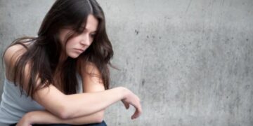 Mengenal Istilah Insecure Tanda dan Penyebabnya?_womanindonesia.co.id