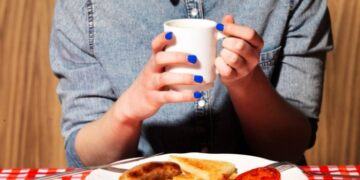 Kenapa Sarapan Pagi Penting Sebelum Jam 9?_womanindonesia.co.id