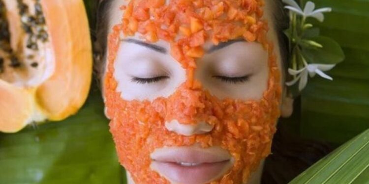 DIY 4 Masker Wajah Berbasis Buah di Musim Panas_womanindonesia.co.id