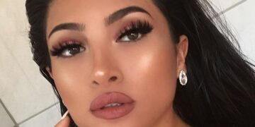 5 Rekomendasi Warna Makeup untuk Kulit Sawo Matang_womanindonesia.co.id