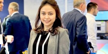 Ade Sari Nauli Dokter Bedah Plastik Asal Bandung yang Kini Melanglang Buana_womanindonesia.co.id