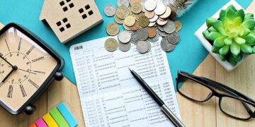 4 Tips Jaga Kesehatan Finansial Keluarga Jelang Akhir Tahun_womanindonesia.co.id