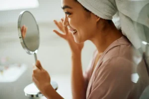 5 Tips Alami Kembalikan Kulit yang Gosong Gegara Sinar Matahari 2 Tips kulit glowing - Womanindonesia.co.id