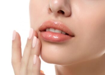 9 Cara Merawat Bibir Agar Tetap Lembab dan Merah Alami_womanindonesia.co.id