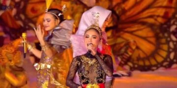 Ramaikan KTT G20 Sederet Aktris Indonesia Ini Kenakan Baju Tradisional_womanindonesia.co.id