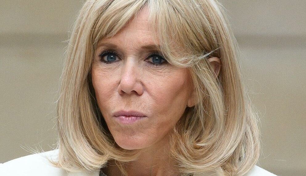 Mengintip Gaya Brigitte Macron Istri Presiden Prancis_womanindonesia.co.id