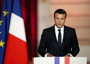 Inilah Sosok Emmanuel Macron Presiden Prancis Yang Terlihat Friendly_womanindonesia.co.id