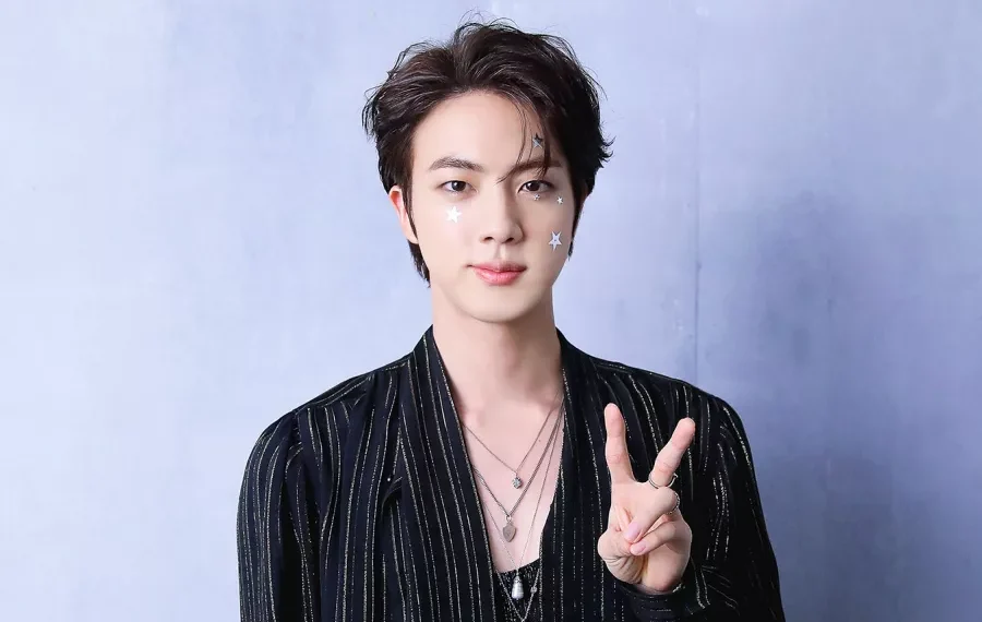 Jin BTS Menyapu 5 Posisi Teratas di Chart Billboard_womanindonesia.co.id