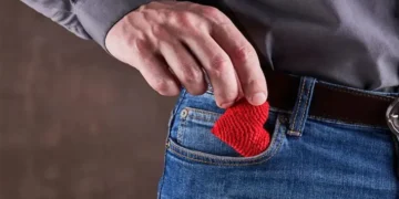 Mengenal Istilah Hubungan Pocketing dan 9 Tandanya_womanindonesia.co.id