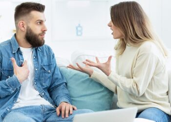 Bertengkar Dengan Pasangan Apakah Normal?_womanindonesia.co.id