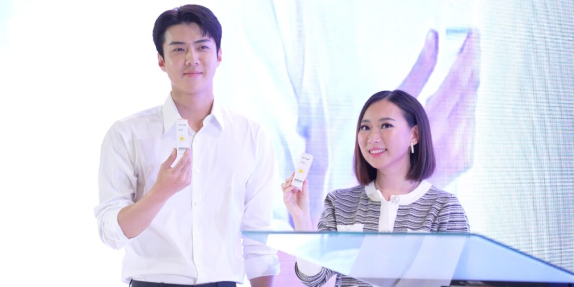 Oh Sehun Sapa Fans Pada Peluncuran Unveil the New Whitelab_womanindonesia.co.id