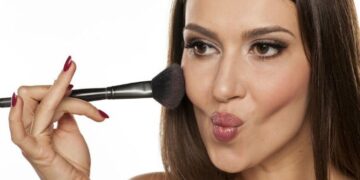 5 Tips Memakai Blush On Agar Terlihat Tirus_womaninndonesia.co.id