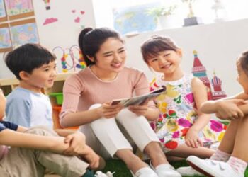 Hari Dongeng Nasional 28 November: Manfaat Membaca Dongeng Pasa Anak_womanindonesia.co.id