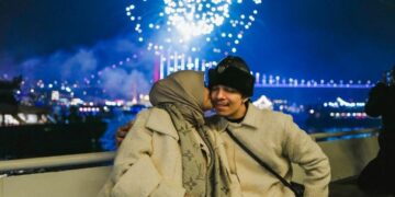 7 Gaya Selebritas Rayakan Tahun Baru Bersama Keluarga_womanindonesia.co.id