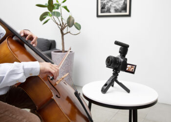 Kamera Mirorrless EOS-R6-Mark-II