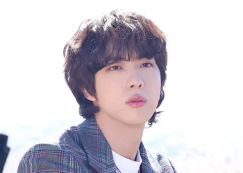 Jin BTS Akan Wamil, ARMY Dilarang ke Lokasi Pelatihan_womanindonesia.co.id