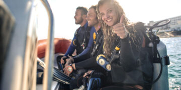 3 Tips Perawatan Kulit Setelah Snorkeling dan Diving_womanindonesia.co.id